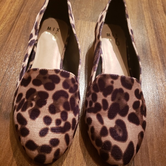 Mix No. 6 Sarlinas Leopard Print Velvet Loafers - Picture 3 of 3